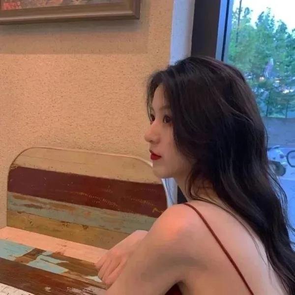 我的爆气女友